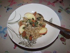 Porridge with nuts, seeds and apple